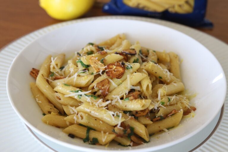 Penne Rigate ao Alho e Óleo – Receita da Mama