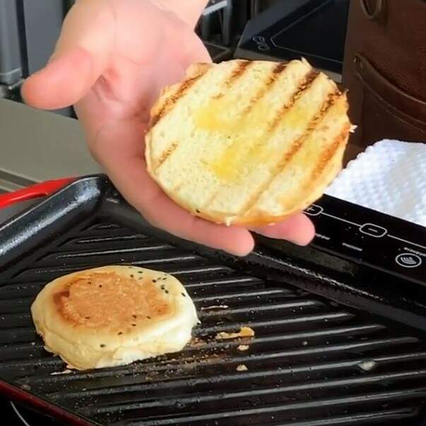 não se esqueça de chapear o pão