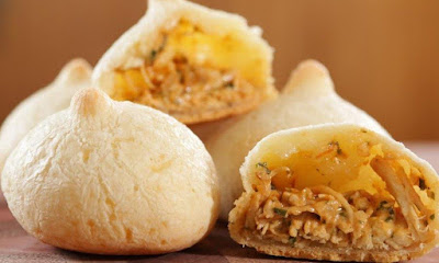 Coxinha de p 2525C3 2525A3o de queijo Coxinha com massa de pão de queijo Receita da Mama - Receitas Caseiras